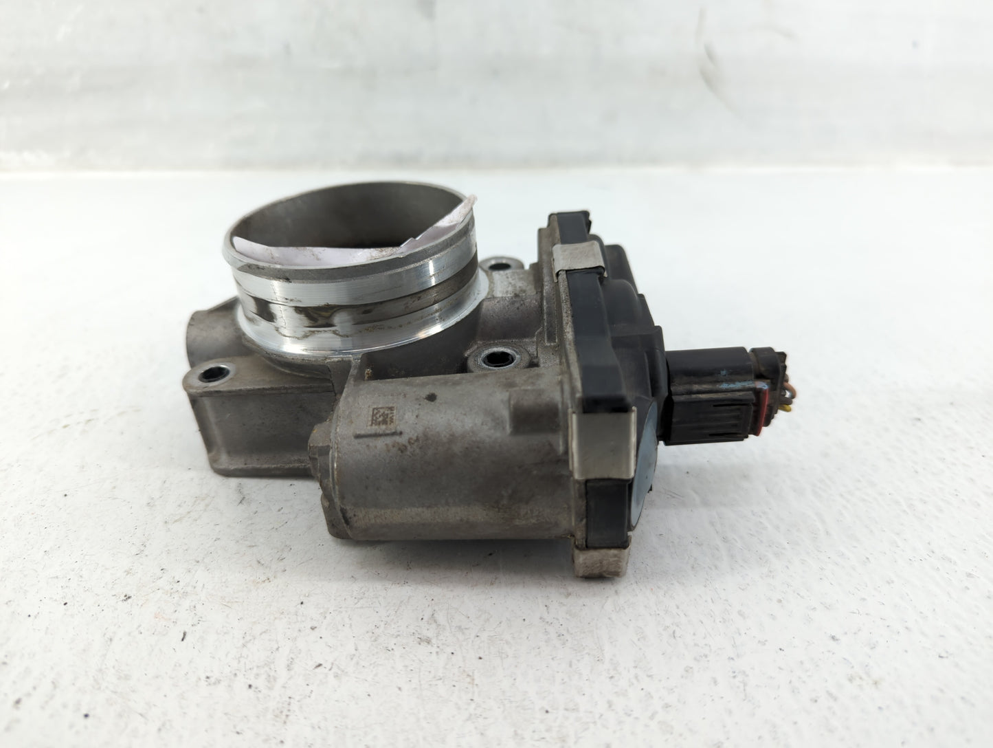 2016-2017 Chevrolet Equinox Throttle Body P/N:12669146AA Fits Fits 2016 2017 OEM Used Auto Parts - Oemusedautoparts1.com