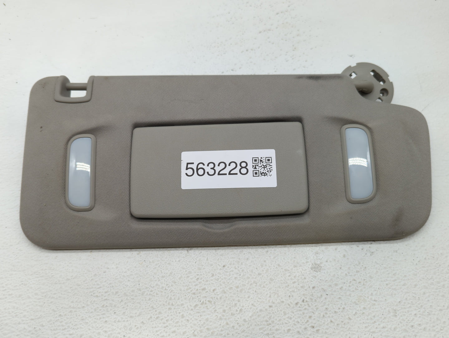 2010-2017 Chevrolet Equinox Sun Visor Shade Replacement Passenger Right Mirror Fits Fits 2010 2011 2012 2013 2014 2015 2016 