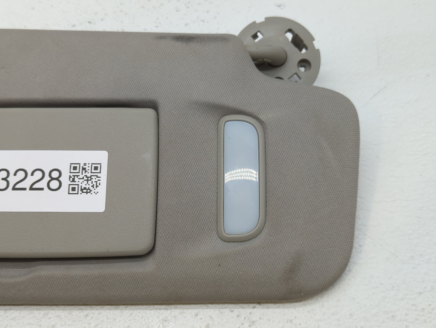 2010-2017 Chevrolet Equinox Sun Visor Shade Replacement Passenger Right Mirror Fits Fits 2010 2011 2012 2013 2014 2015 2016 