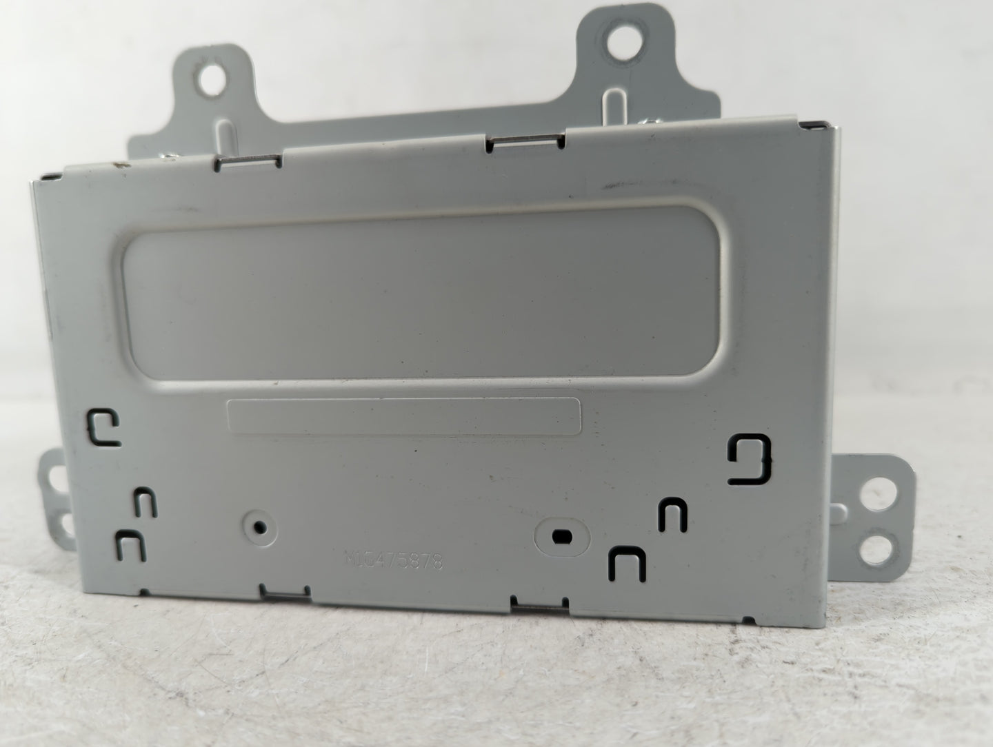 2016 Chevrolet Equinox Radio AM FM Cd Player Receiver Replacement P/N:84026072 Fits OEM Used Auto Parts - Oemusedautoparts1.