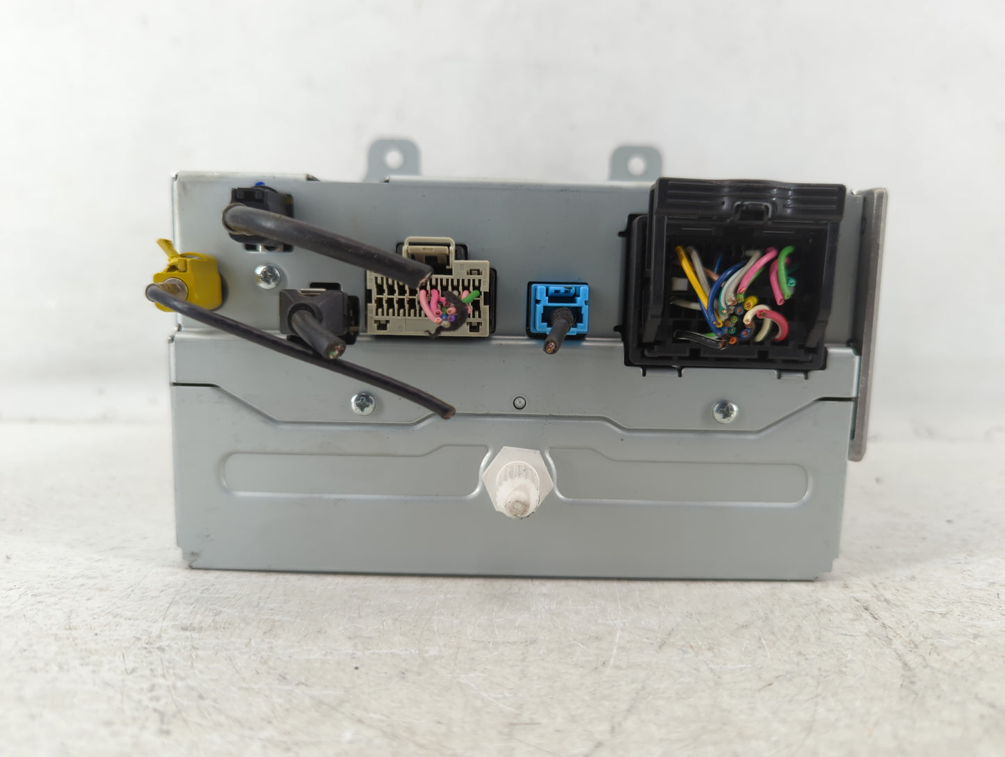 2016 Chevrolet Equinox Radio AM FM Cd Player Receiver Replacement P/N:84026072 Fits OEM Used Auto Parts - Oemusedautoparts1.