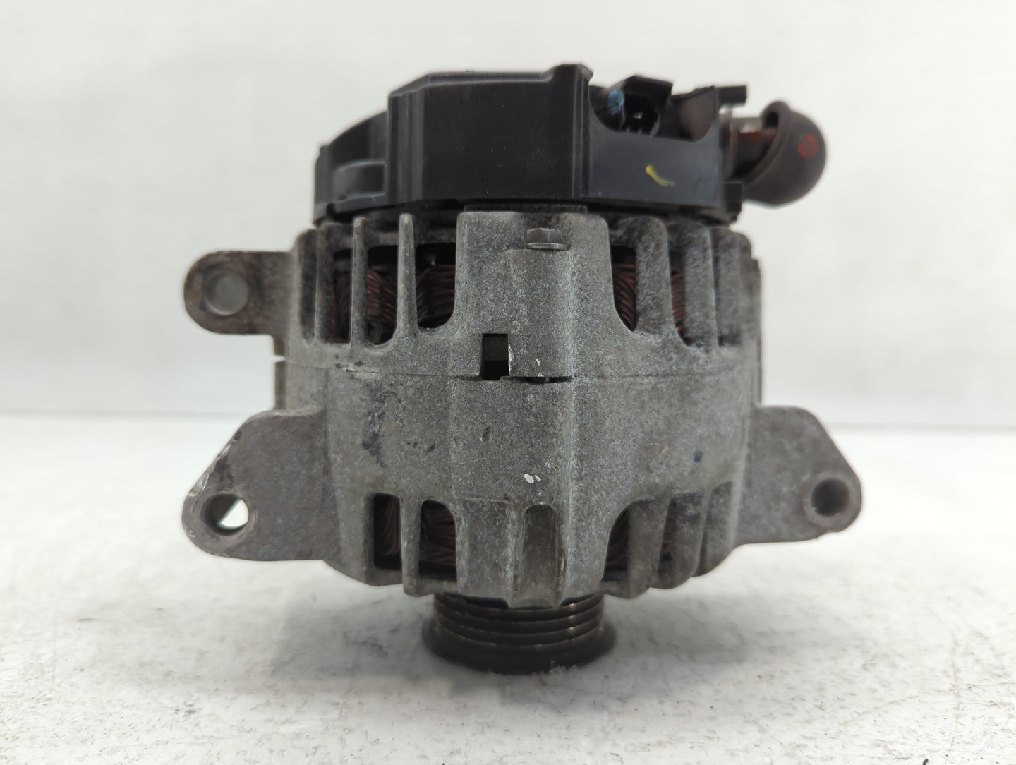 2010-2017 Chevrolet Equinox Alternator Replacement Generator Charging Assembly Engine OEM P/N:13588328 Fits OEM Used Auto Pa