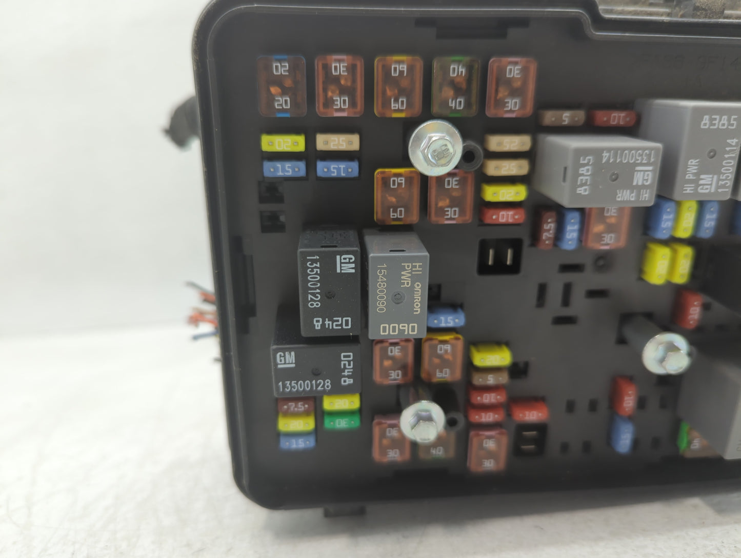 2016-2017 Chevrolet Equinox Fusebox Fuse Box Panel Relay Module P/N:23404556_01 Fits Fits 2016 2017 OEM Used Auto Parts - Oe