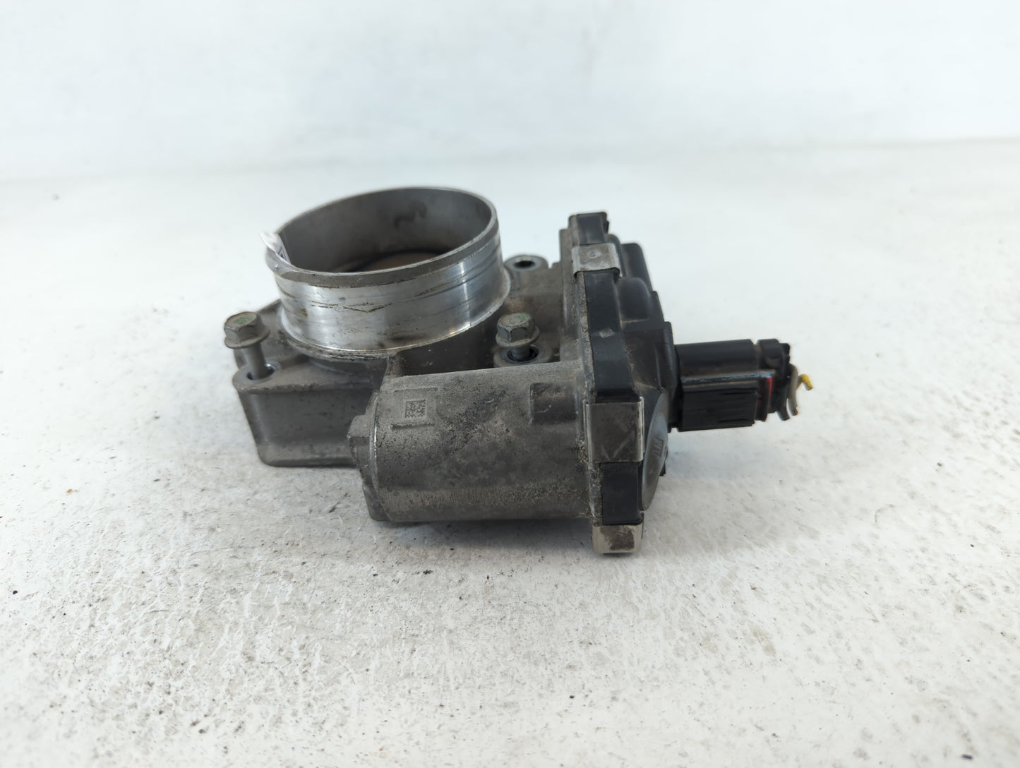 2016-2017 Chevrolet Equinox Throttle Body P/N:12632101CA Fits Fits 2016 2017 OEM Used Auto Parts - Oemusedautoparts1.com