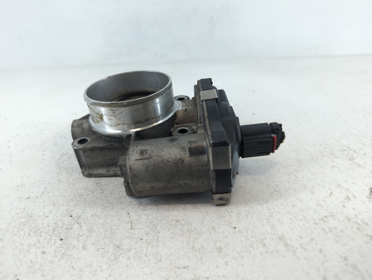 2016-2017 Chevrolet Equinox Throttle Body P/N:12632101CA Fits Fits 2016 2017 OEM Used Auto Parts - Oemusedautoparts1.com