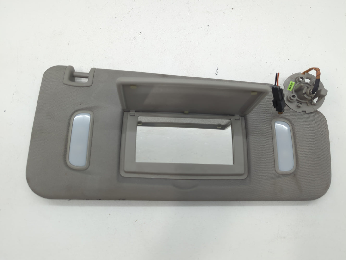 2010-2017 Chevrolet Equinox Sun Visor Shade Replacement Passenger Right Mirror Fits Fits 2010 2011 2012 2013 2014 2015 2016 