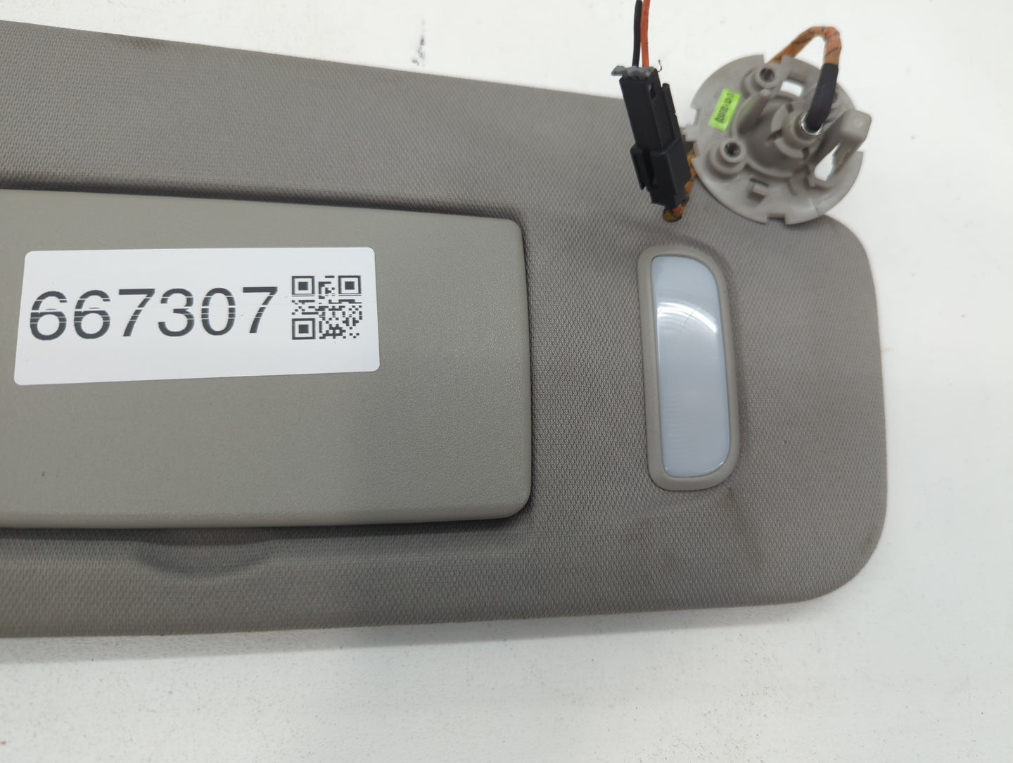 2010-2017 Chevrolet Equinox Sun Visor Shade Replacement Passenger Right Mirror Fits Fits 2010 2011 2012 2013 2014 2015 2016 