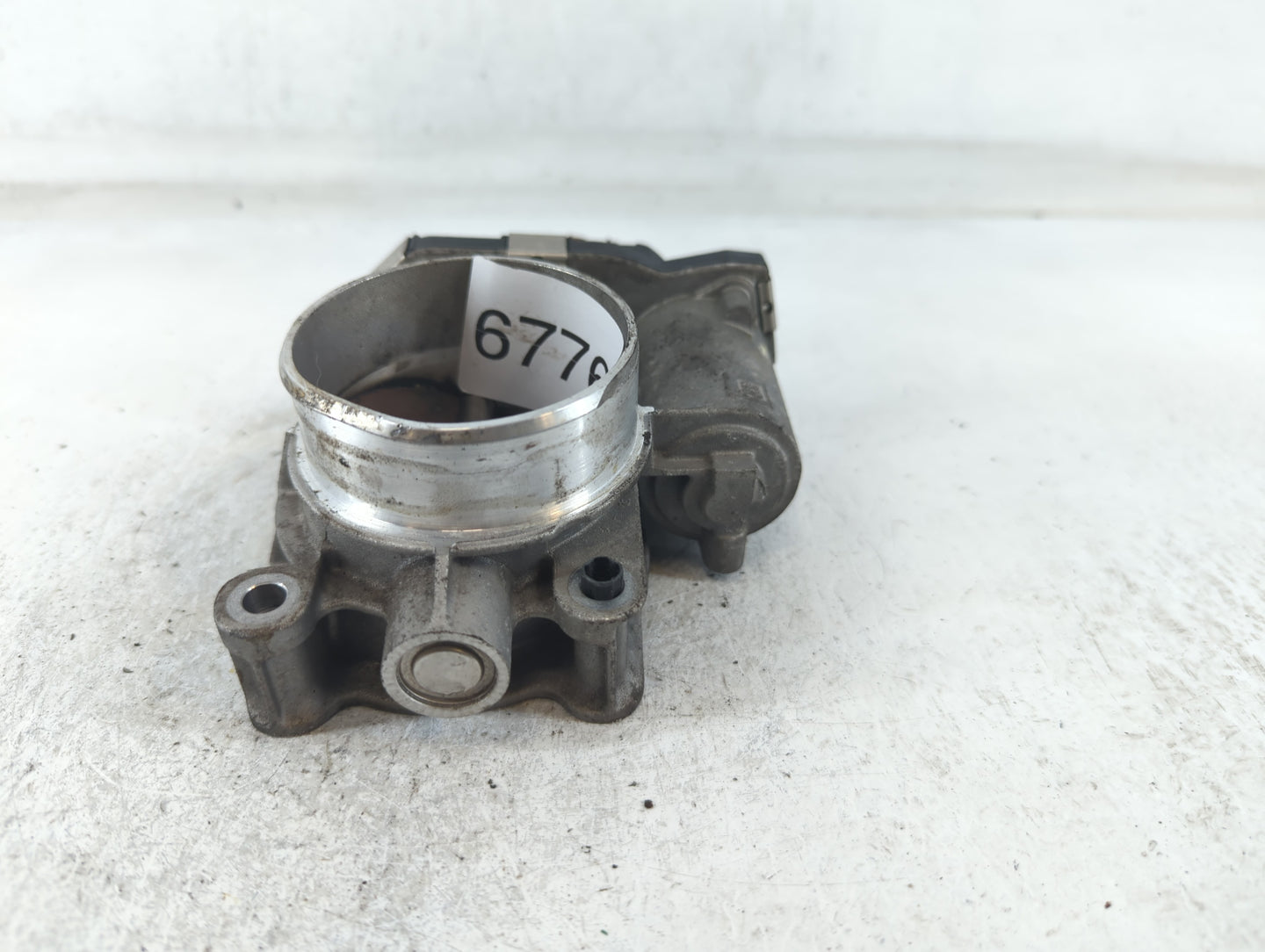 2016-2017 Chevrolet Equinox Throttle Body P/N:12669146AA Fits Fits 2016 2017 OEM Used Auto Parts - Oemusedautoparts1.com