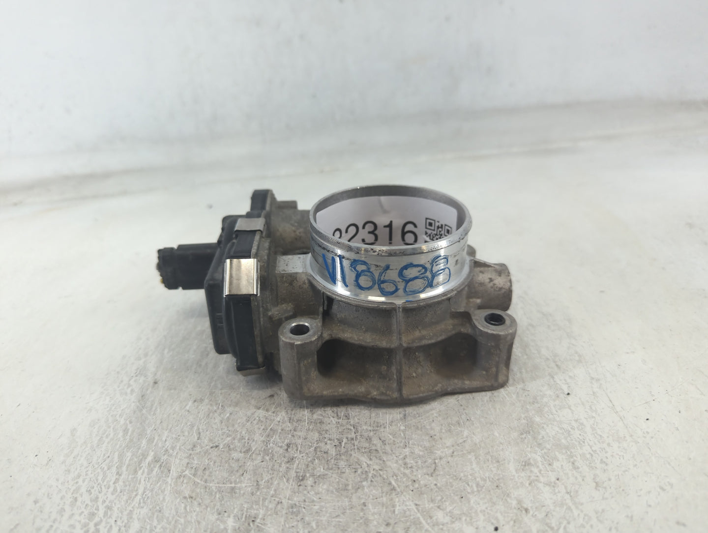 2016-2017 Chevrolet Equinox Throttle Body P/N:12669146AA Fits Fits 2016 2017 OEM Used Auto Parts - Oemusedautoparts1.com