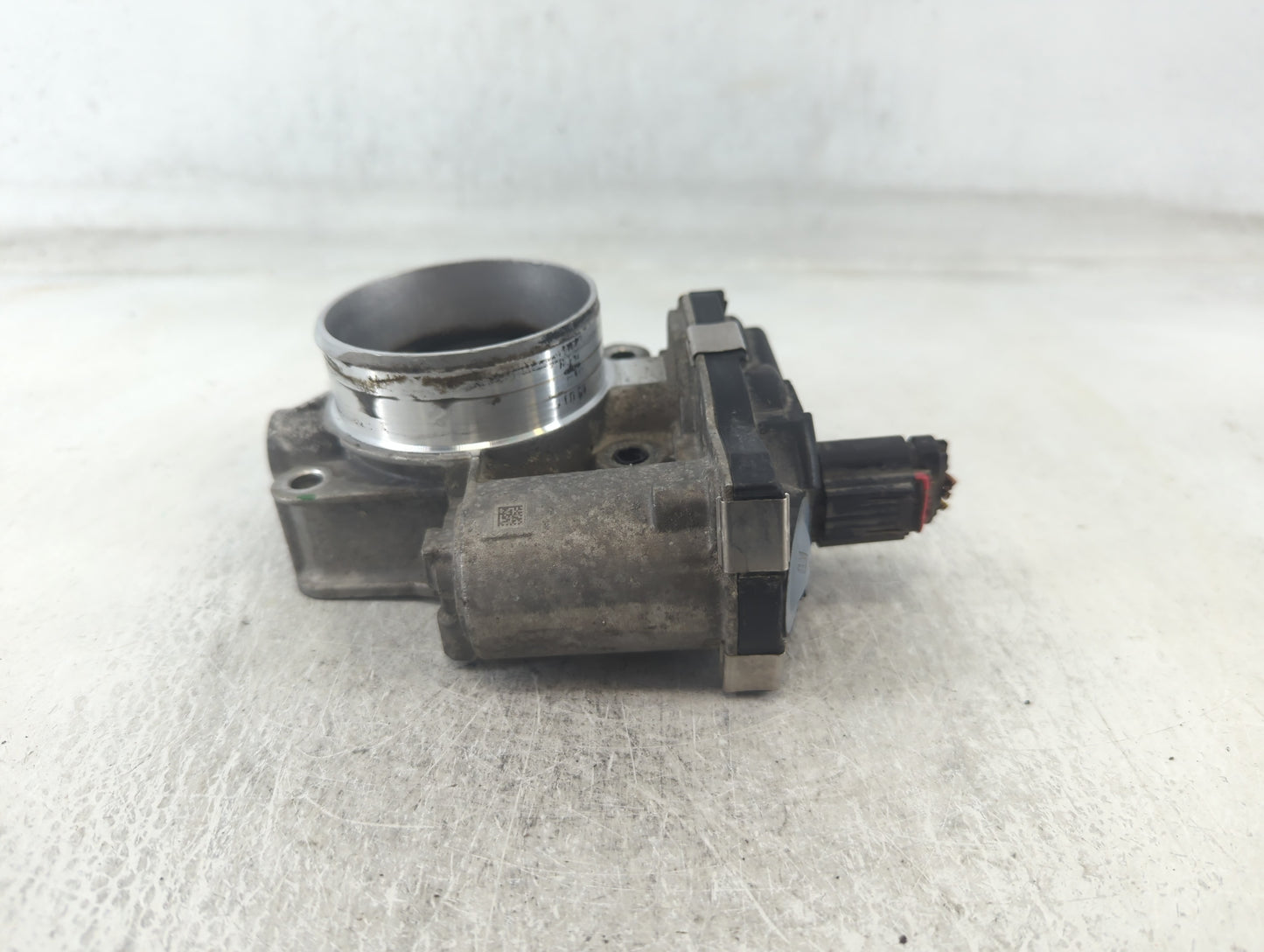 2016-2017 Chevrolet Equinox Throttle Body P/N:12669146AA Fits Fits 2016 2017 OEM Used Auto Parts - Oemusedautoparts1.com