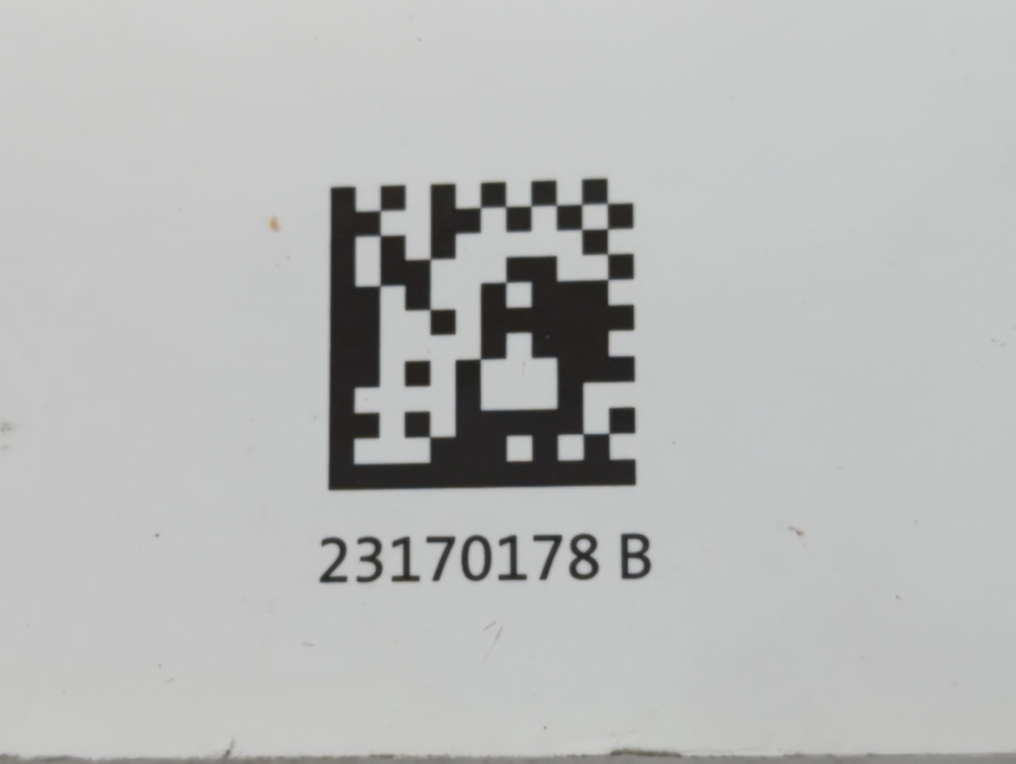 2016 Chevrolet Equinox Owners Manual Book Guide P/N:23170178 B OEM Used Auto Parts - Oemusedautoparts1.com