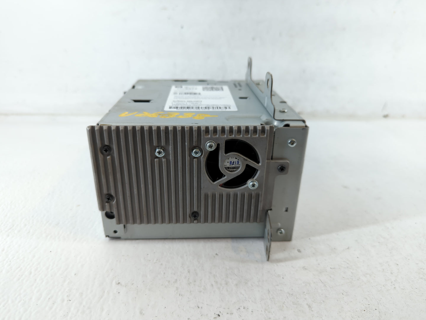 2016 Chevrolet Equinox Radio AM FM Cd Player Receiver Replacement P/N:84026072 Fits OEM Used Auto Parts - Oemusedautoparts1.