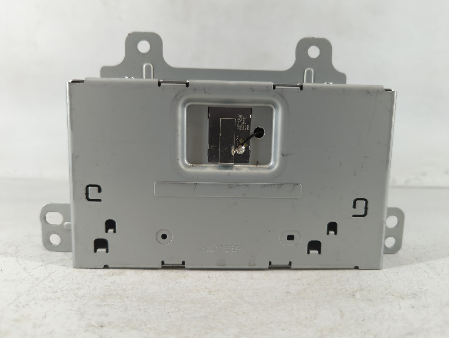 2016-2016 Chevrolet Equinox Am Fm Cd Player Radio Receiver - Oemusedautoparts1.com