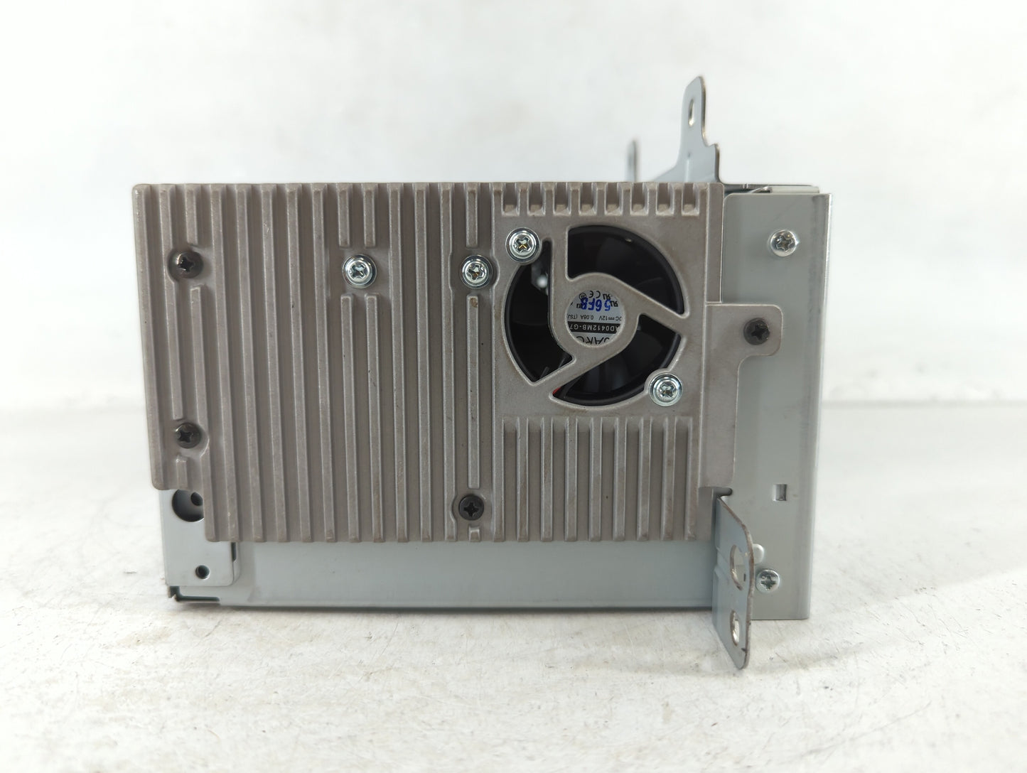 2016-2016 Chevrolet Equinox Am Fm Cd Player Radio Receiver - Oemusedautoparts1.com