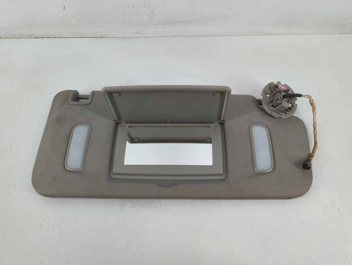 2010-2017 Chevrolet Equinox Sun Visor Shade Replacement Driver Left Mirror Fits Fits 2010 2011 2012 2013 2014 2015 2016 2017