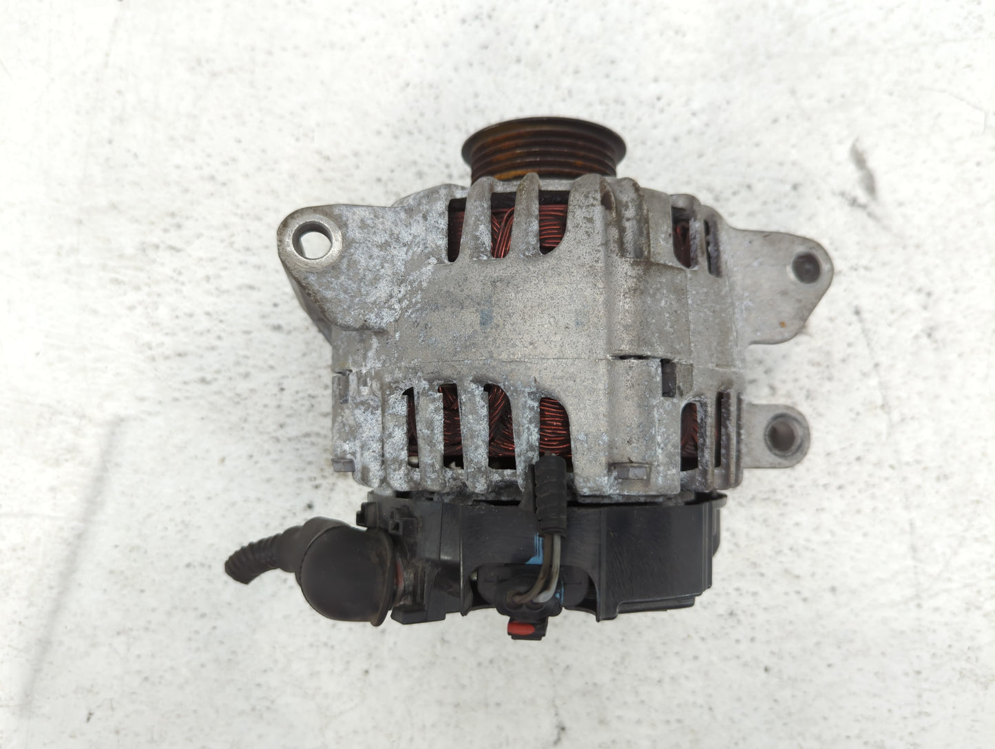 2010-2017 Chevrolet Equinox Alternator Replacement Generator Charging Assembly Engine OEM P/N:2620360 B 13588328 Fits OEM Us