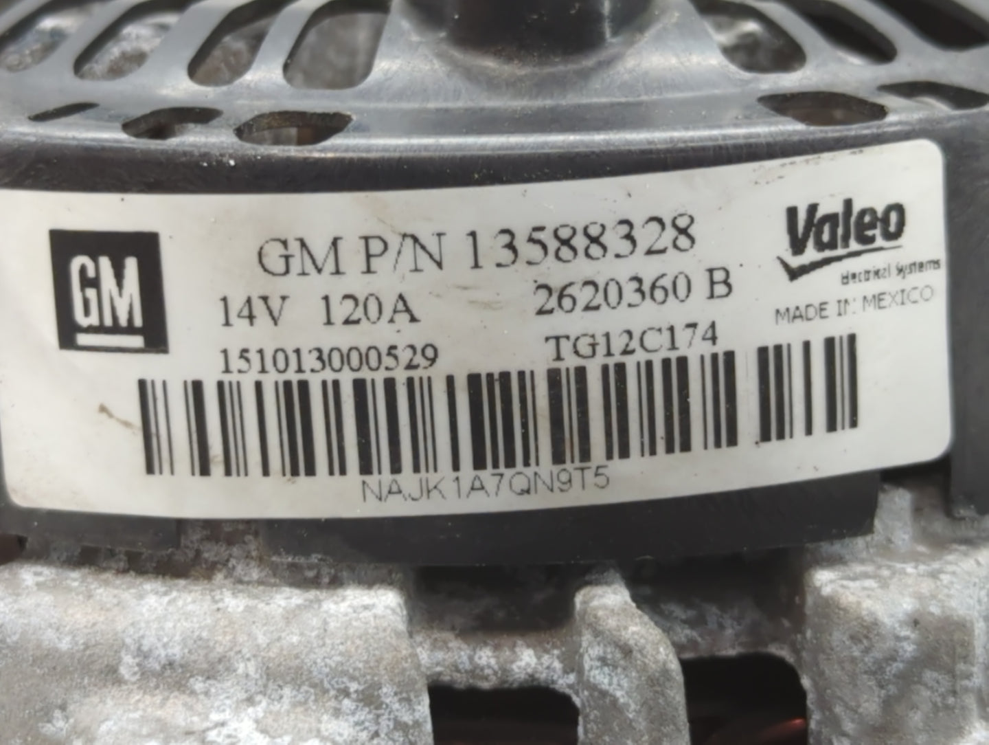 2010-2017 Chevrolet Equinox Alternator Replacement Generator Charging Assembly Engine OEM P/N:2620360 B 13588328 Fits OEM Us