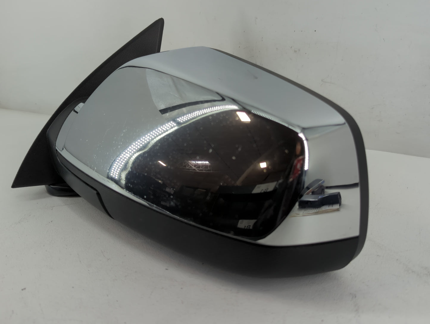 2015-2017 Chevrolet Equinox Driver Side View Mirror - Left Door Mirror OEM Used - Oemusedautoparts1.com