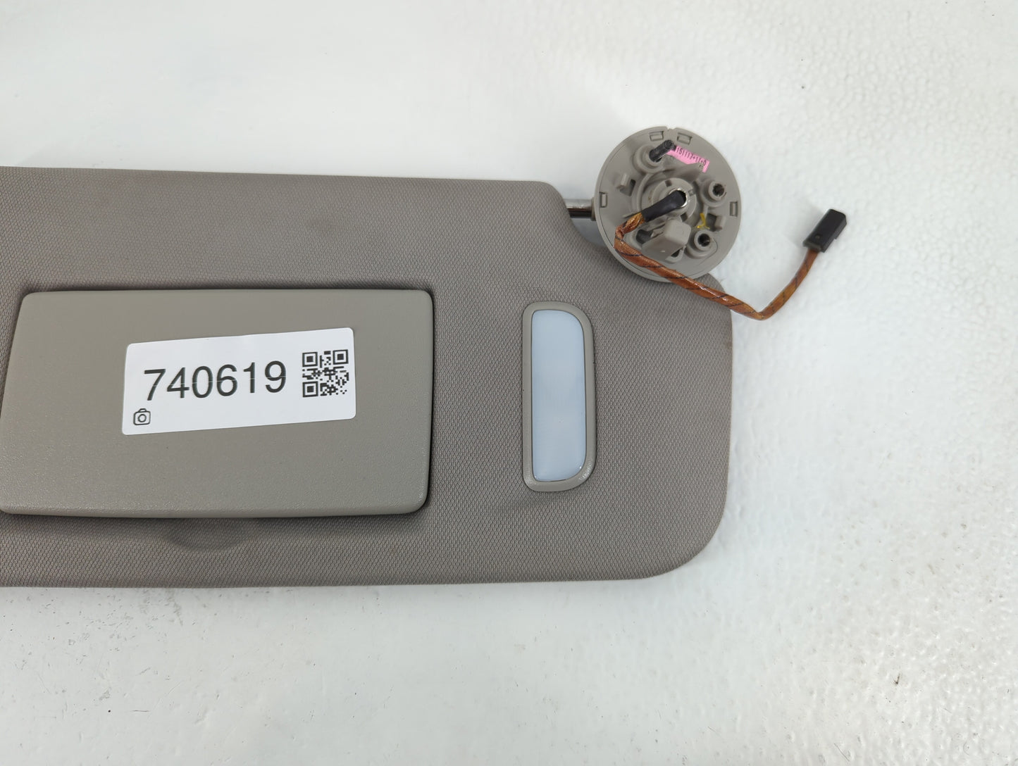 2010-2017 Chevrolet Equinox Sun Visor Shade Replacement Passenger Right Mirror Fits Fits 2010 2011 2012 2013 2014 2015 2016 