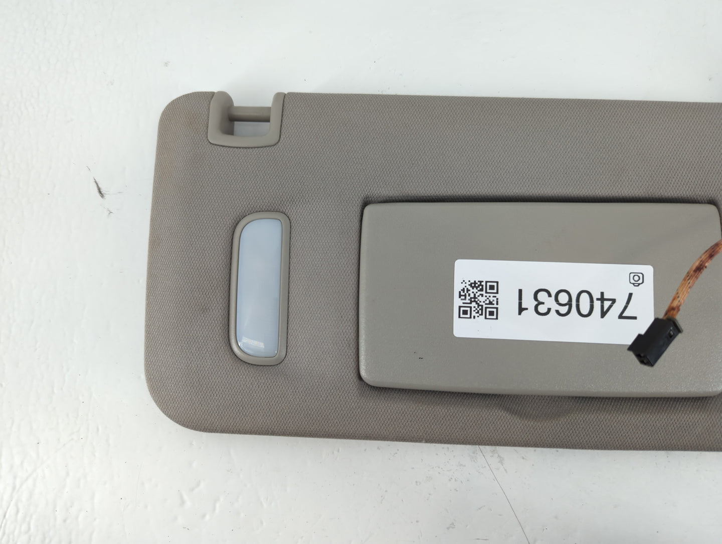 2010-2017 Chevrolet Equinox Sun Visor Shade Replacement Passenger Right Mirror Fits Fits 2010 2011 2012 2013 2014 2015 2016 