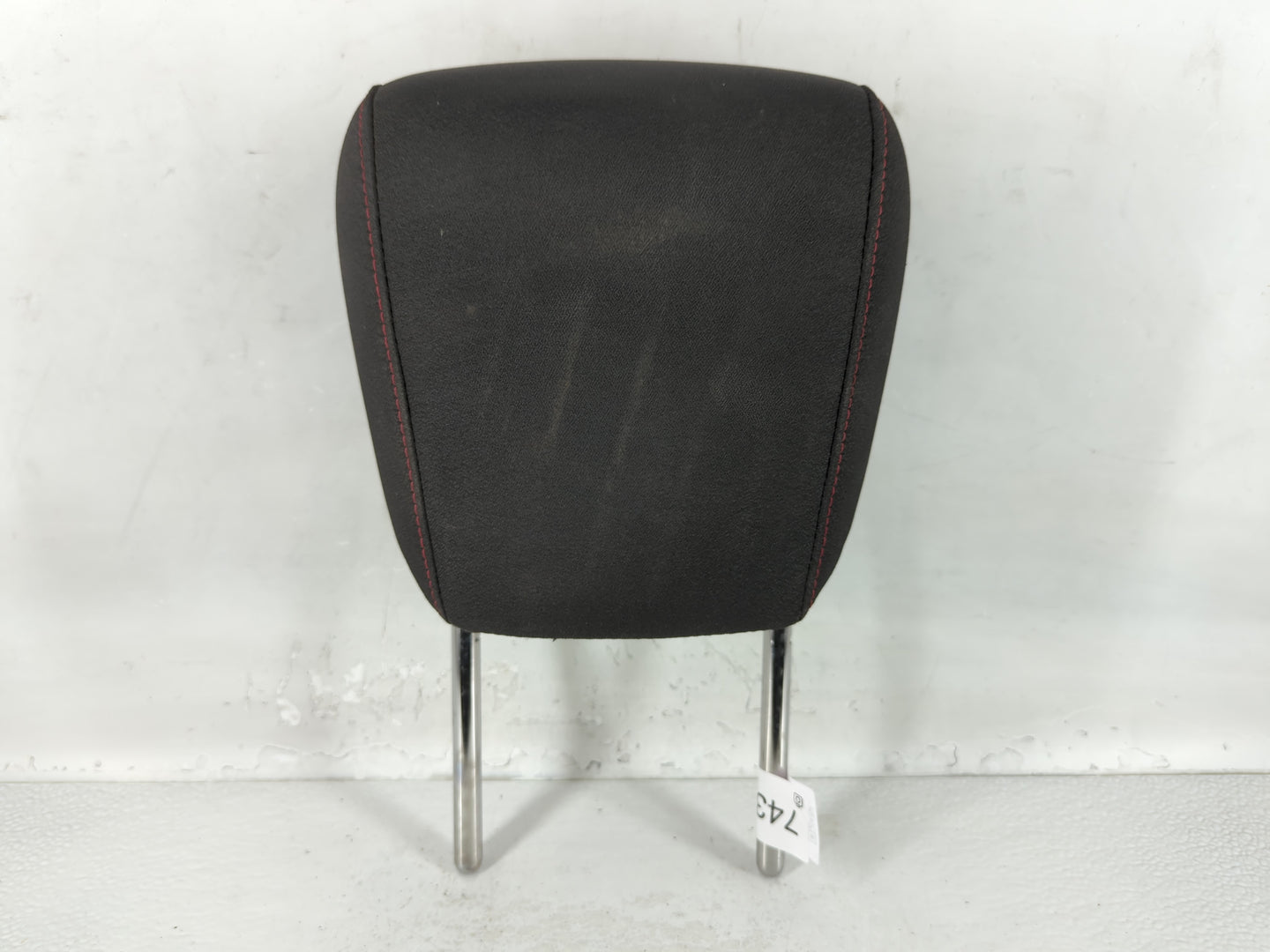 Chevrolet Equinox Headrest Head Rest Front Driver Passenger Seat Black - Oemusedautoparts1.com
