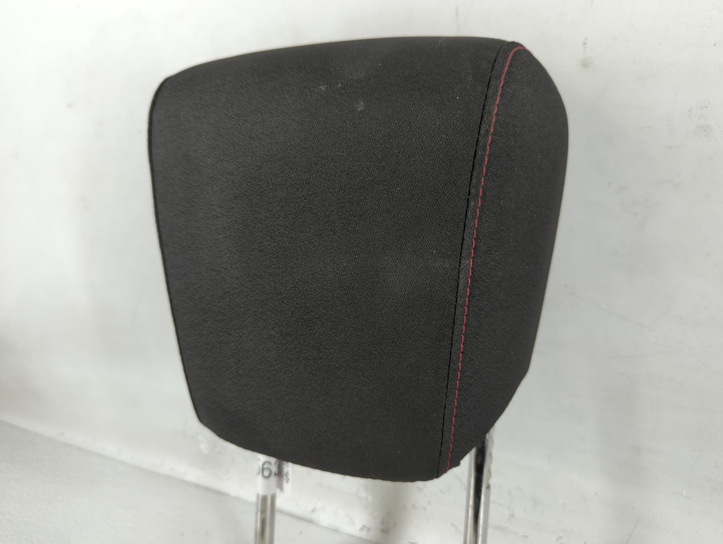 Chevrolet Equinox Headrest Head Rest Front Driver Passenger Seat Black - Oemusedautoparts1.com