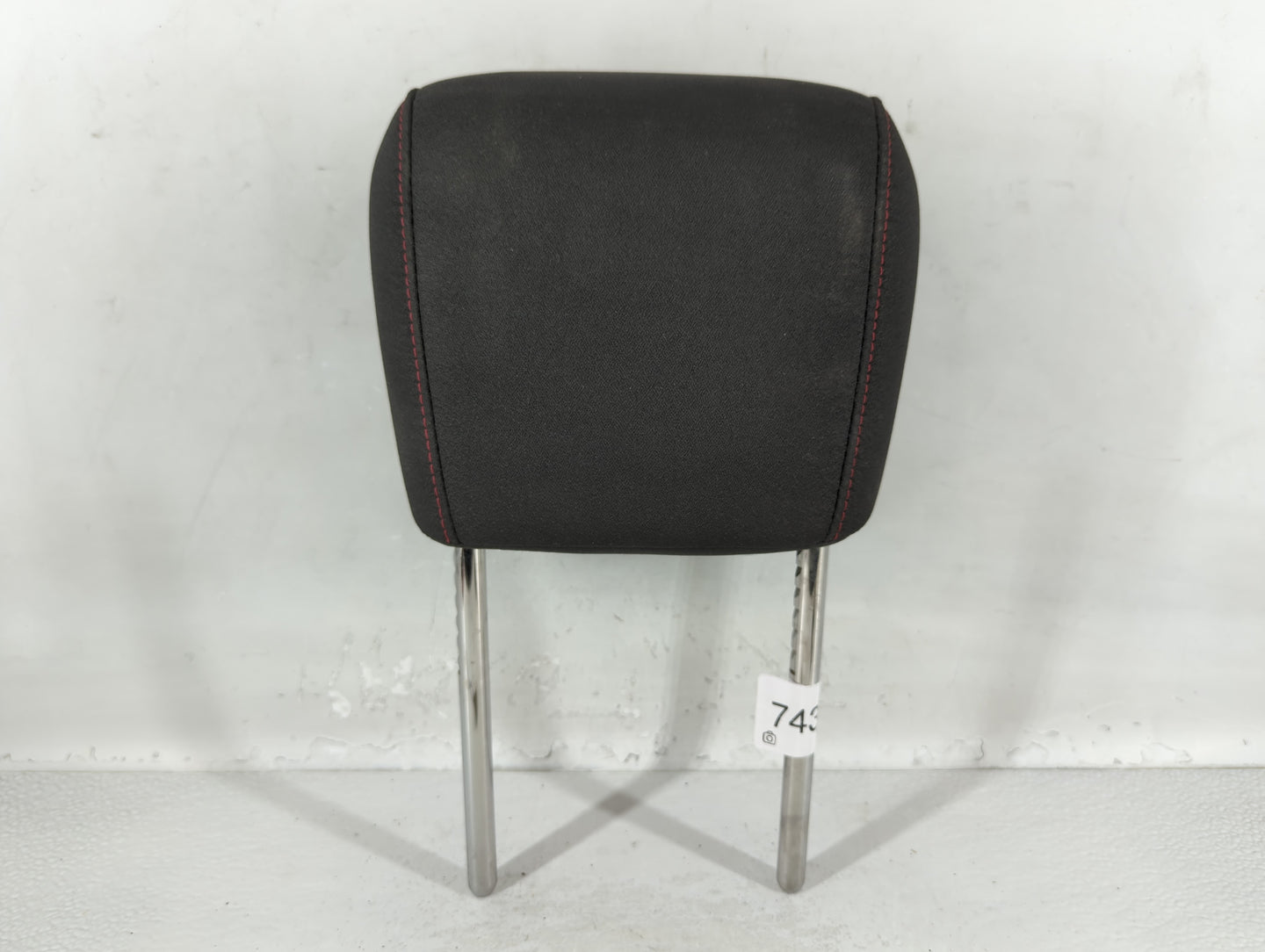Chevrolet Equinox Headrest Head Rest Front Driver Passenger Seat Black - Oemusedautoparts1.com