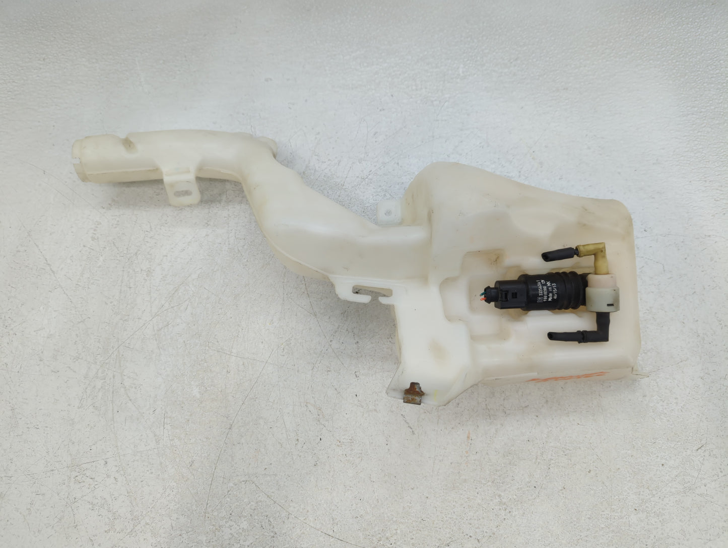 2010-2017 Chevrolet Equinox Windshield Washer Fluid Reservoir Bottle Oem - Oemusedautoparts1.com