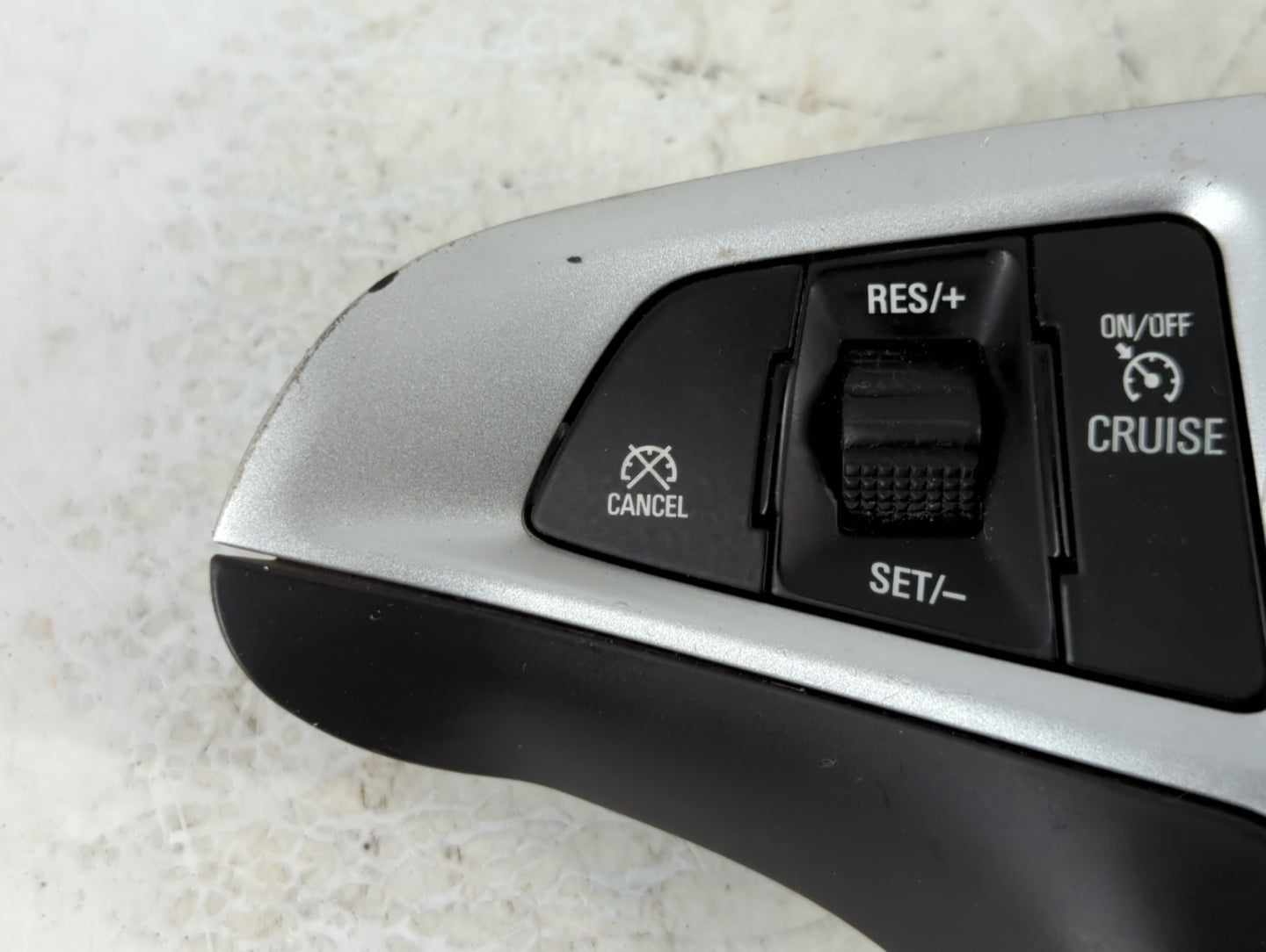 2016-2017 Chevrolet Equinox Radio Control Panel - Oemusedautoparts1.com