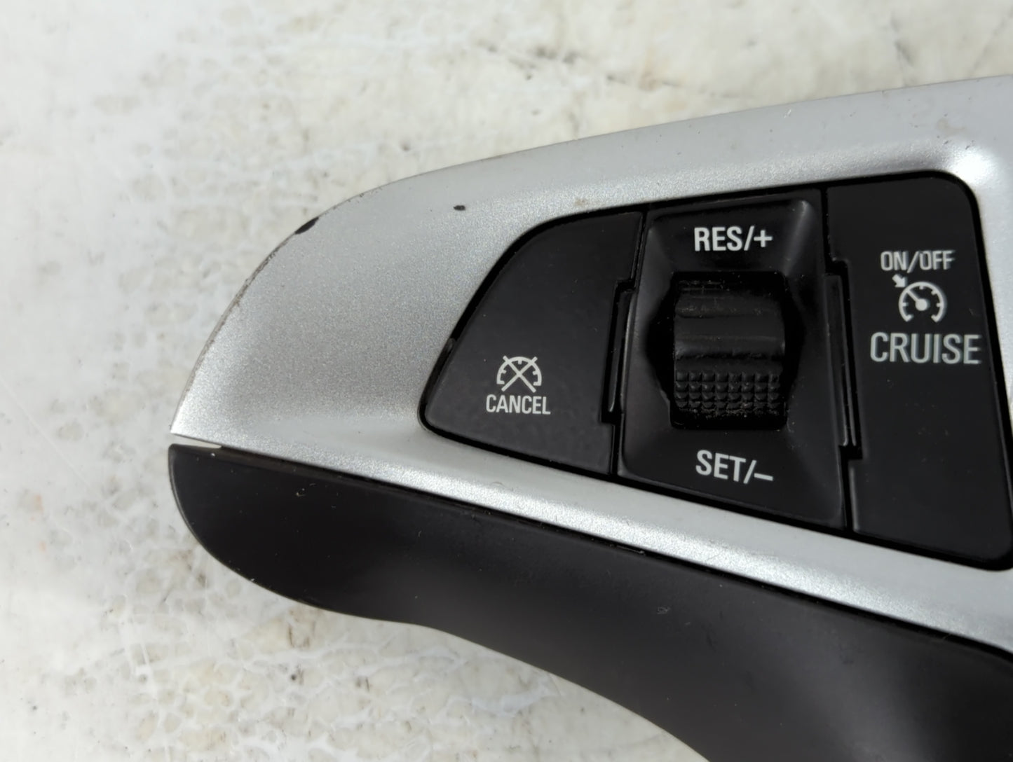 2016-2017 Chevrolet Equinox Radio Control Panel - Oemusedautoparts1.com