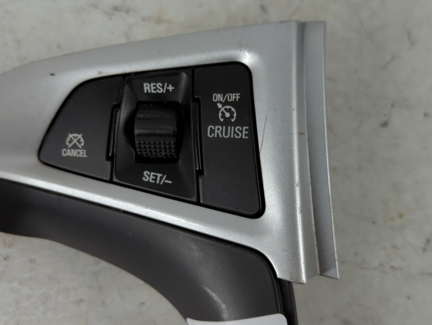 2016-2017 Chevrolet Equinox Radio Control Panel - Oemusedautoparts1.com