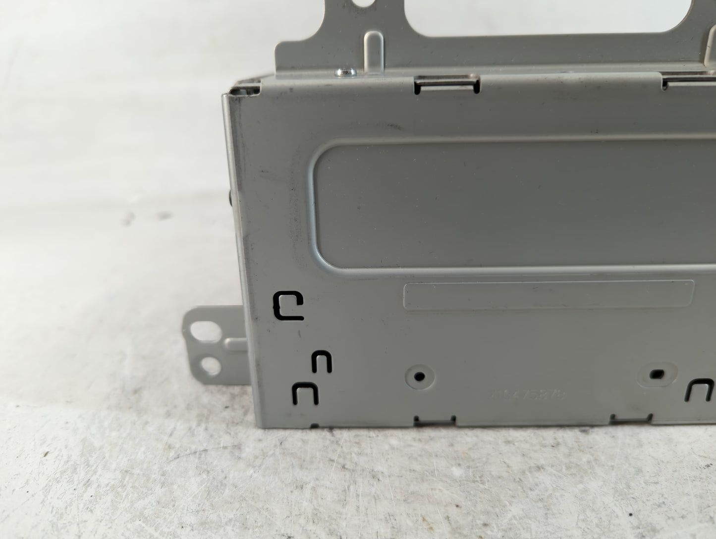 2016 Chevrolet Equinox Radio AM FM Cd Player Receiver Replacement P/N:84026072 Fits Fits 2015 OEM Used Auto Parts - Oemuseda