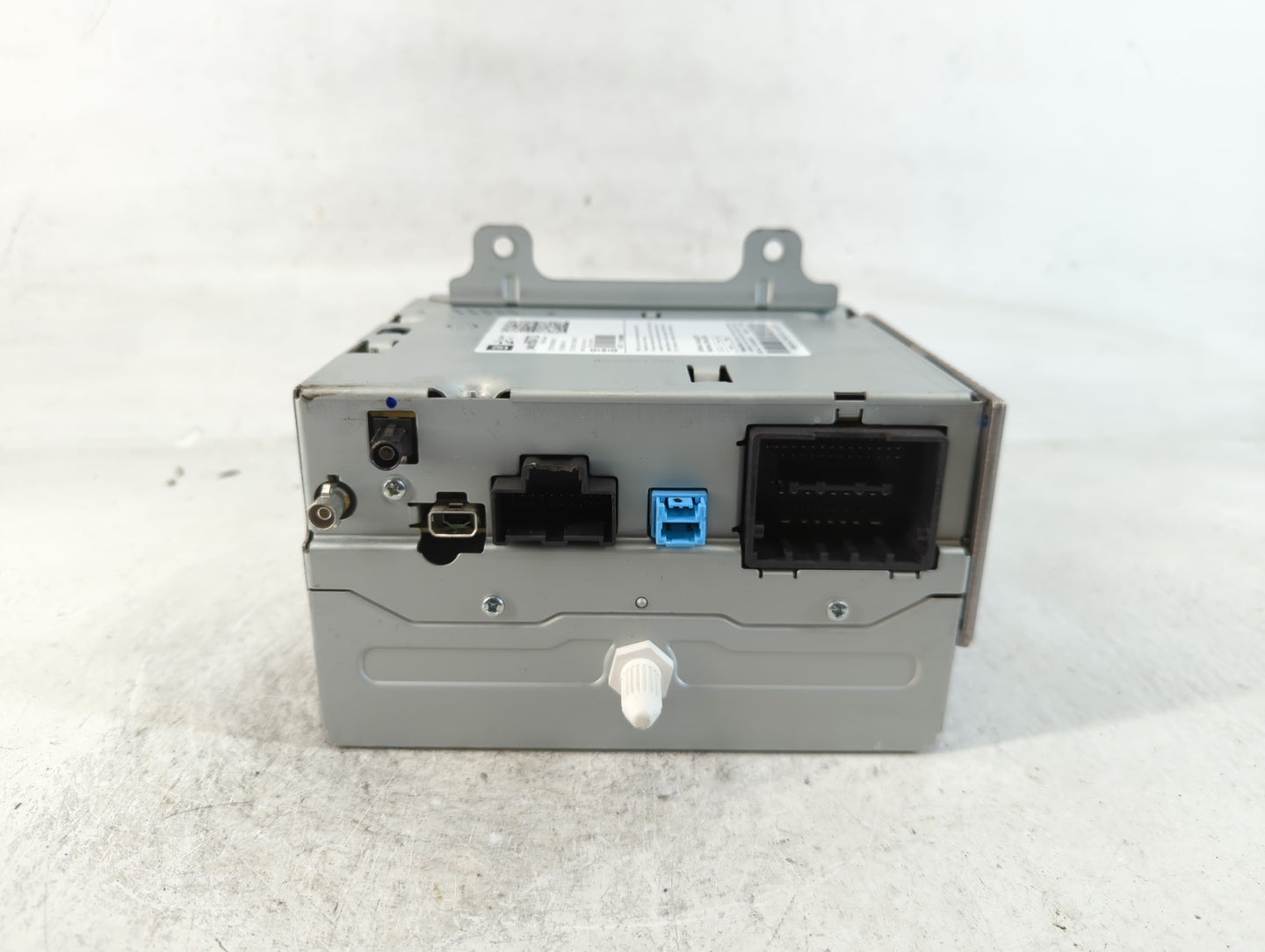 2016 Chevrolet Equinox Radio AM FM Cd Player Receiver Replacement P/N:84026072 Fits Fits 2015 OEM Used Auto Parts - Oemuseda
