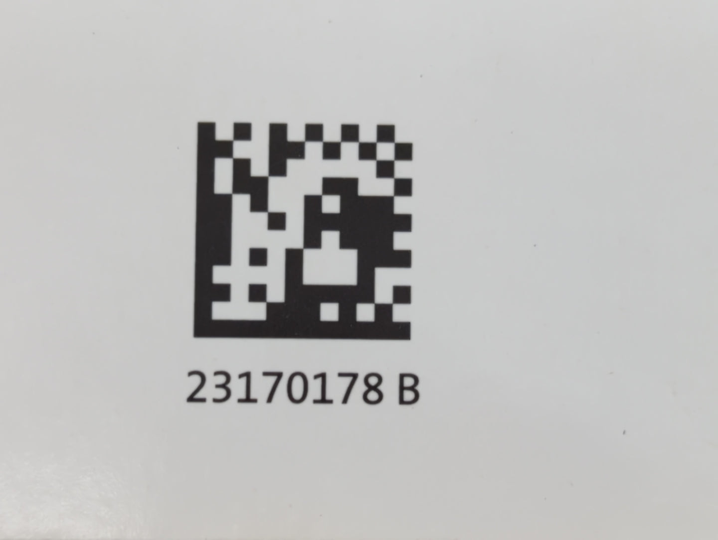 2016 Chevrolet Equinox Owners Manual Book Guide P/N:23170178 B OEM Used Auto Parts - Oemusedautoparts1.com