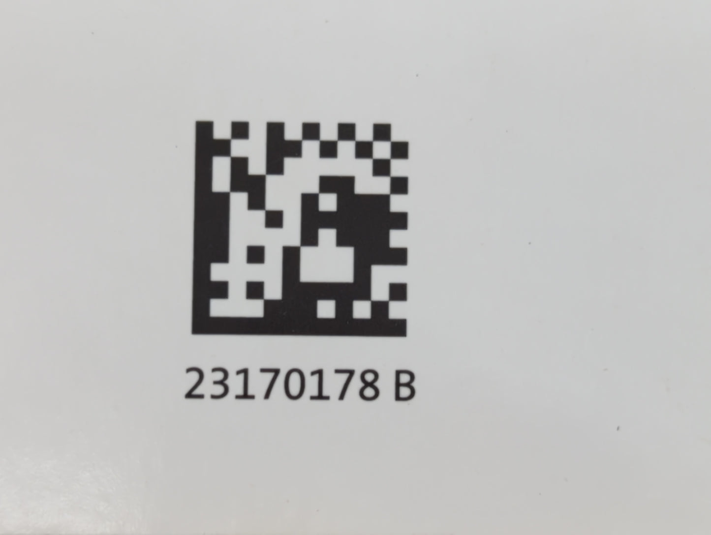 2016 Chevrolet Equinox Owners Manual Book Guide P/N:23170178 B OEM Used Auto Parts - Oemusedautoparts1.com