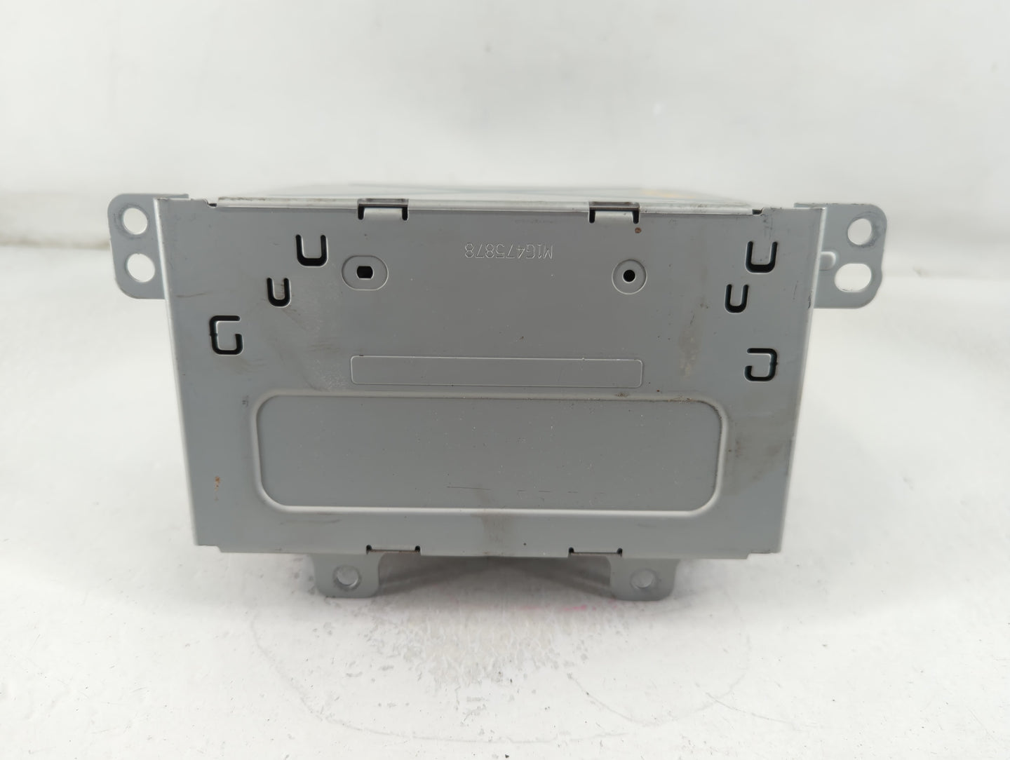 2016 Chevrolet Equinox Radio AM FM Cd Player Receiver Replacement P/N:84026072 Fits OEM Used Auto Parts - Oemusedautoparts1.