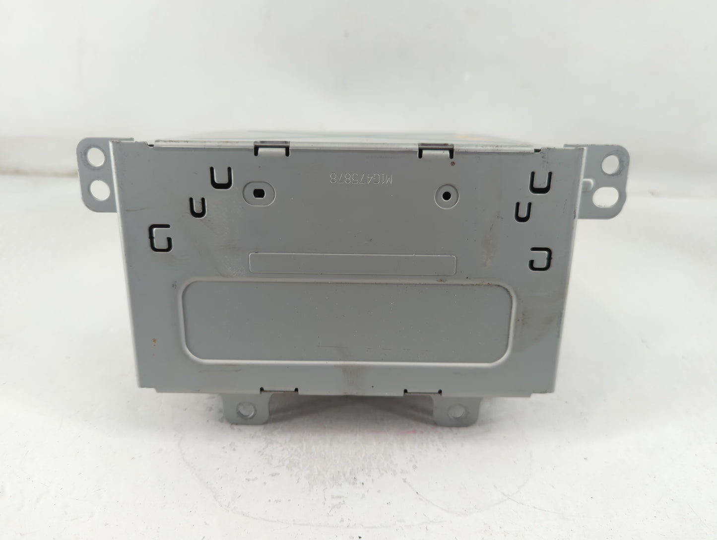 2016 Chevrolet Equinox Radio AM FM Cd Player Receiver Replacement P/N:84026072 Fits OEM Used Auto Parts - Oemusedautoparts1.