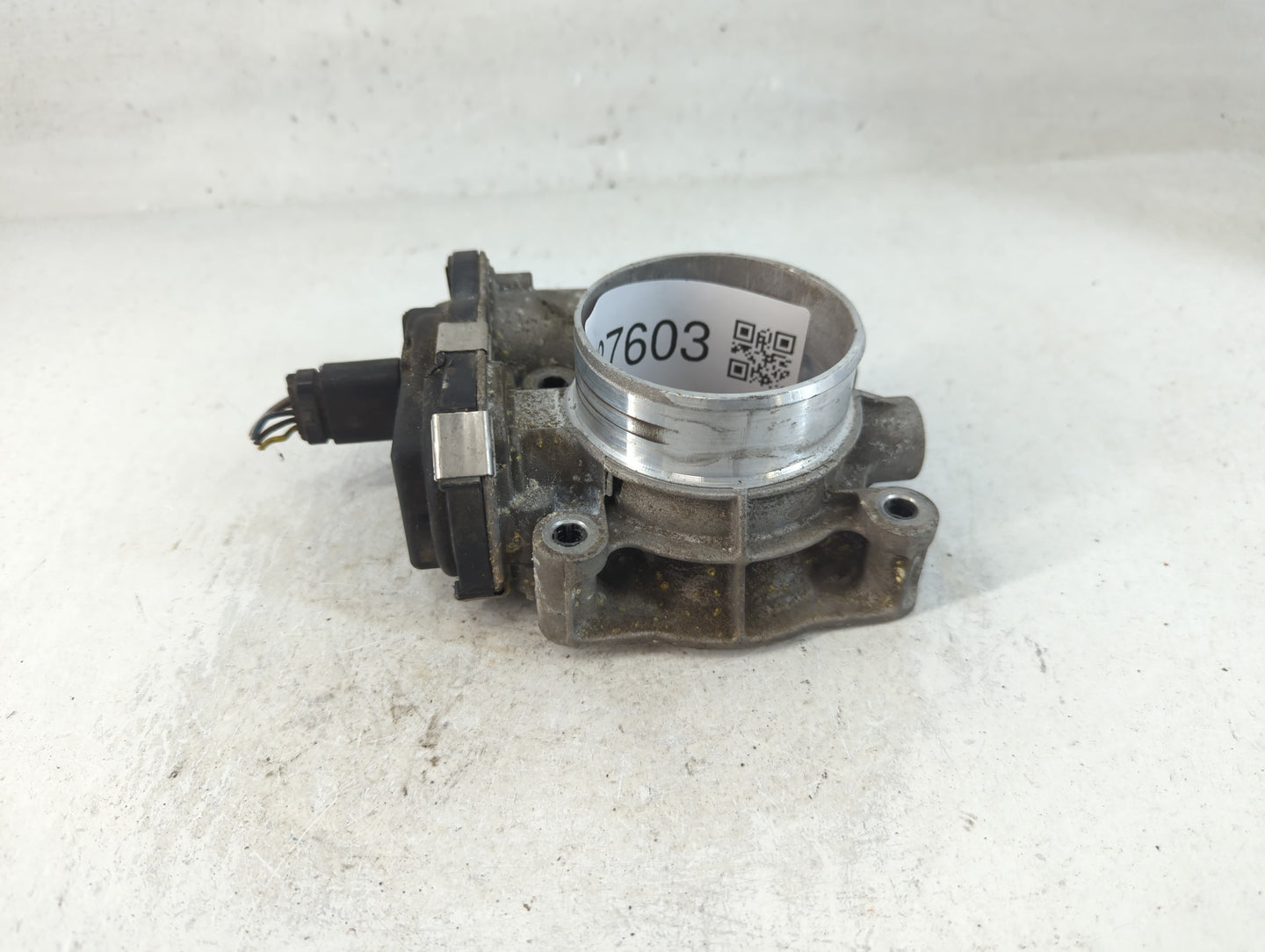 2016-2017 Chevrolet Equinox Throttle Body P/N:12670834AA Fits Fits 2016 2017 OEM Used Auto Parts - Oemusedautoparts1.com