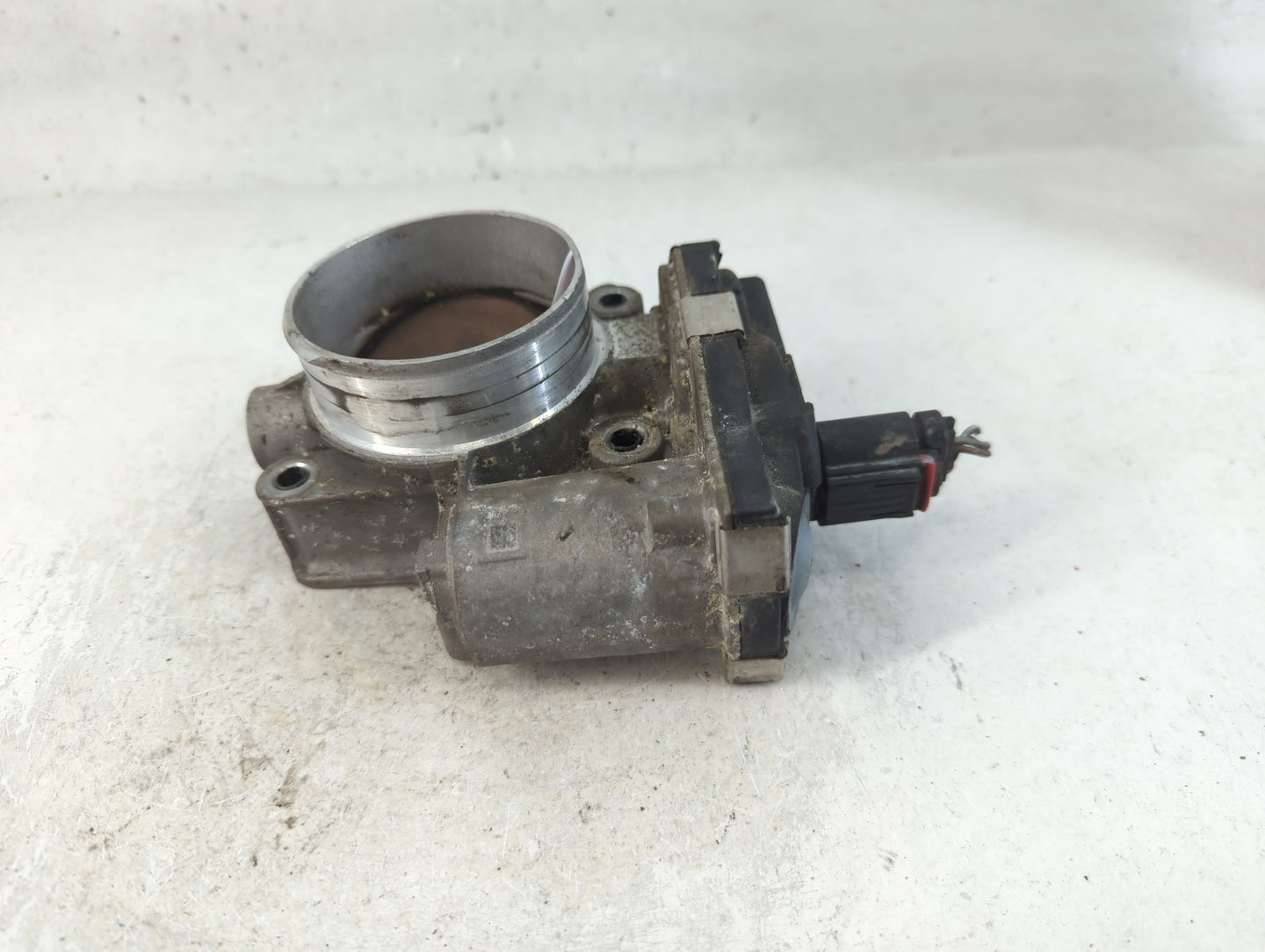2016-2017 Chevrolet Equinox Throttle Body P/N:12670834AA Fits Fits 2016 2017 OEM Used Auto Parts - Oemusedautoparts1.com
