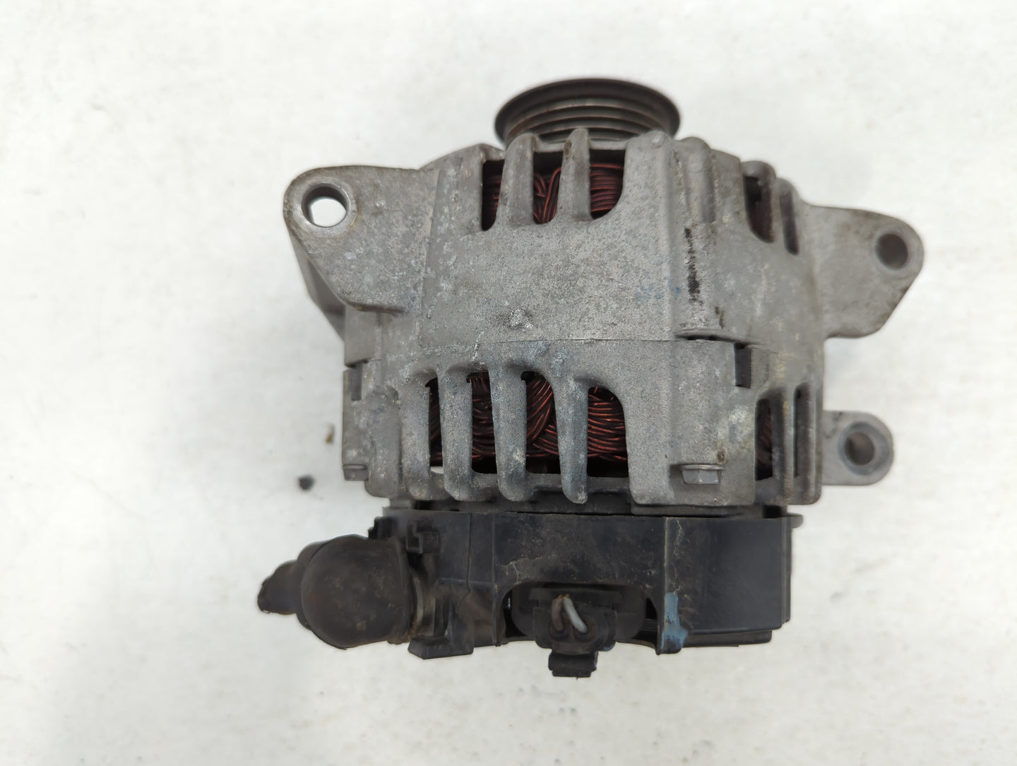 2010-2017 Chevrolet Equinox Alternator Replacement Generator Charging Assembly Engine OEM P/N:13588328 Fits OEM Used Auto Pa