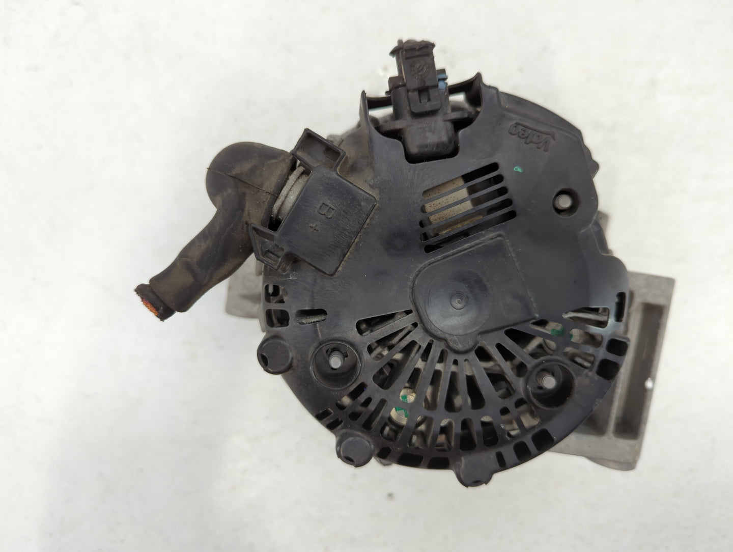 2010-2017 Chevrolet Equinox Alternator Replacement Generator Charging Assembly Engine OEM P/N:13588328 Fits OEM Used Auto Pa