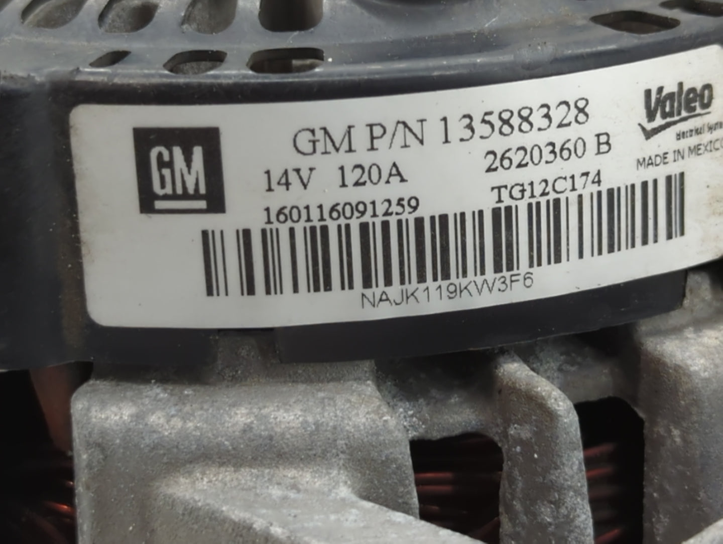 2010-2017 Chevrolet Equinox Alternator Replacement Generator Charging Assembly Engine OEM P/N:13588328 Fits OEM Used Auto Pa
