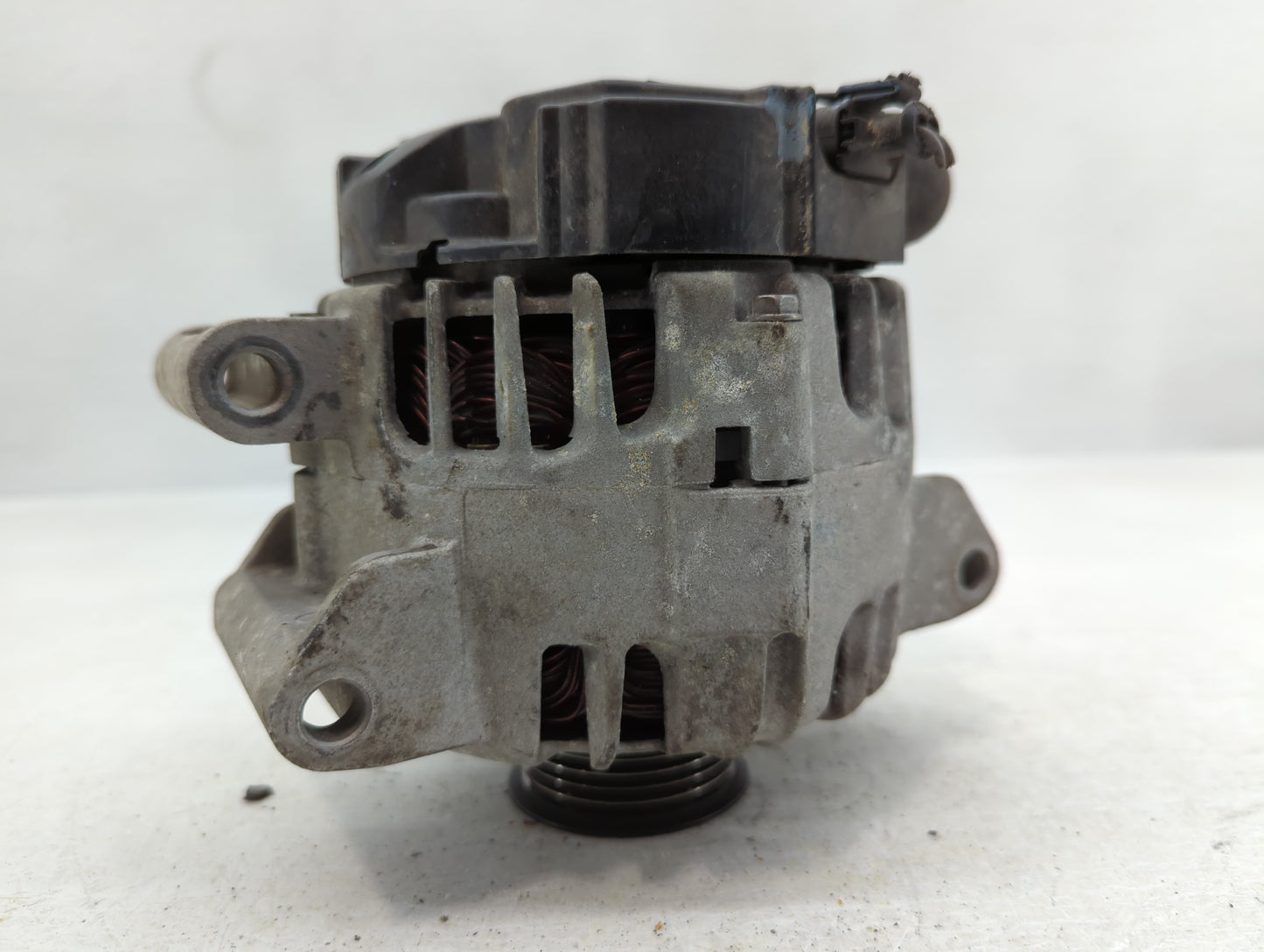 2010-2017 Chevrolet Equinox Alternator Replacement Generator Charging Assembly Engine OEM P/N:13588328 Fits OEM Used Auto Pa
