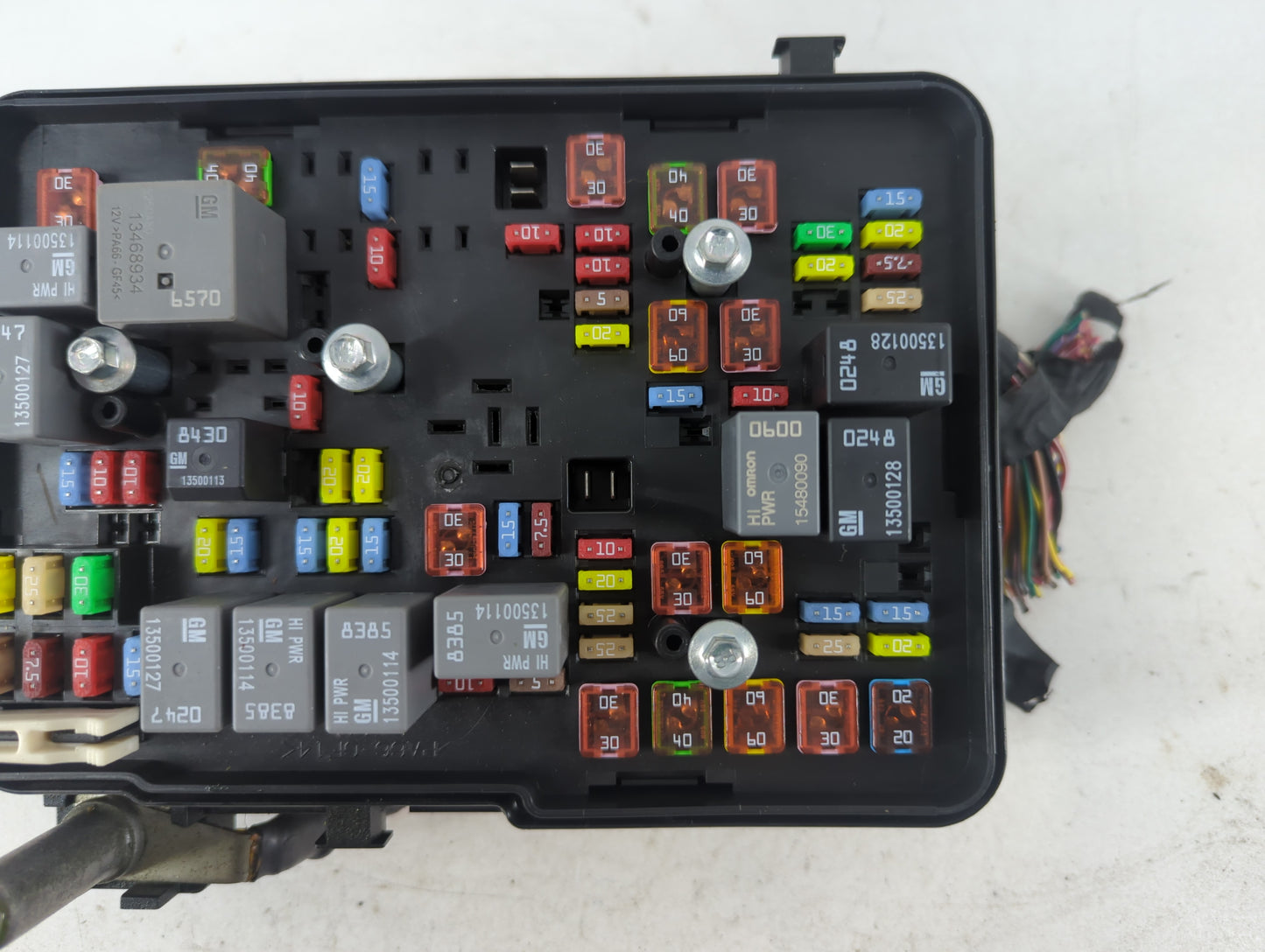 2013-2016 Chevrolet Equinox Fusebox Fuse Box Panel Relay Module P/N:23404556_01 Fits Fits 2013 2014 2015 2016 OEM Used Auto 