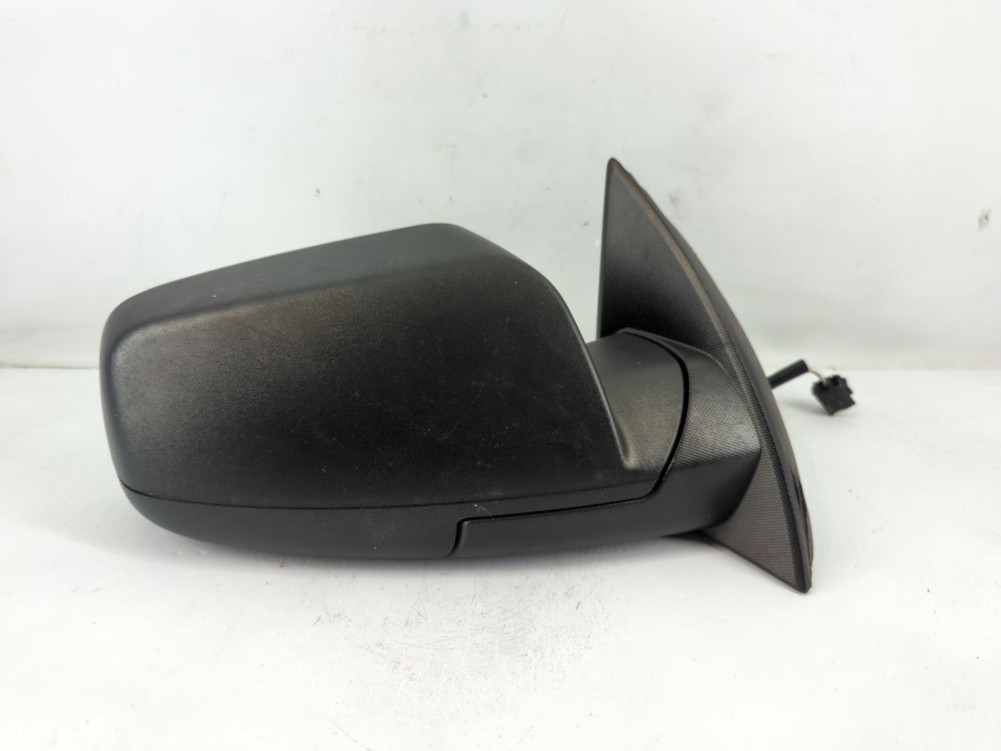 2015-2017 Chevrolet Equinox Driver Side View Mirror - Left Door Mirror OEM Used - Oemusedautoparts1.com