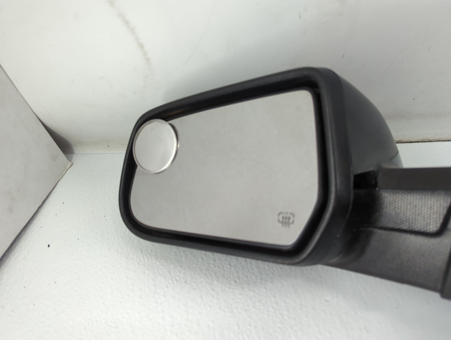 2015-2017 Chevrolet Equinox Driver Side View Mirror - Left Door Mirror OEM Used - Oemusedautoparts1.com