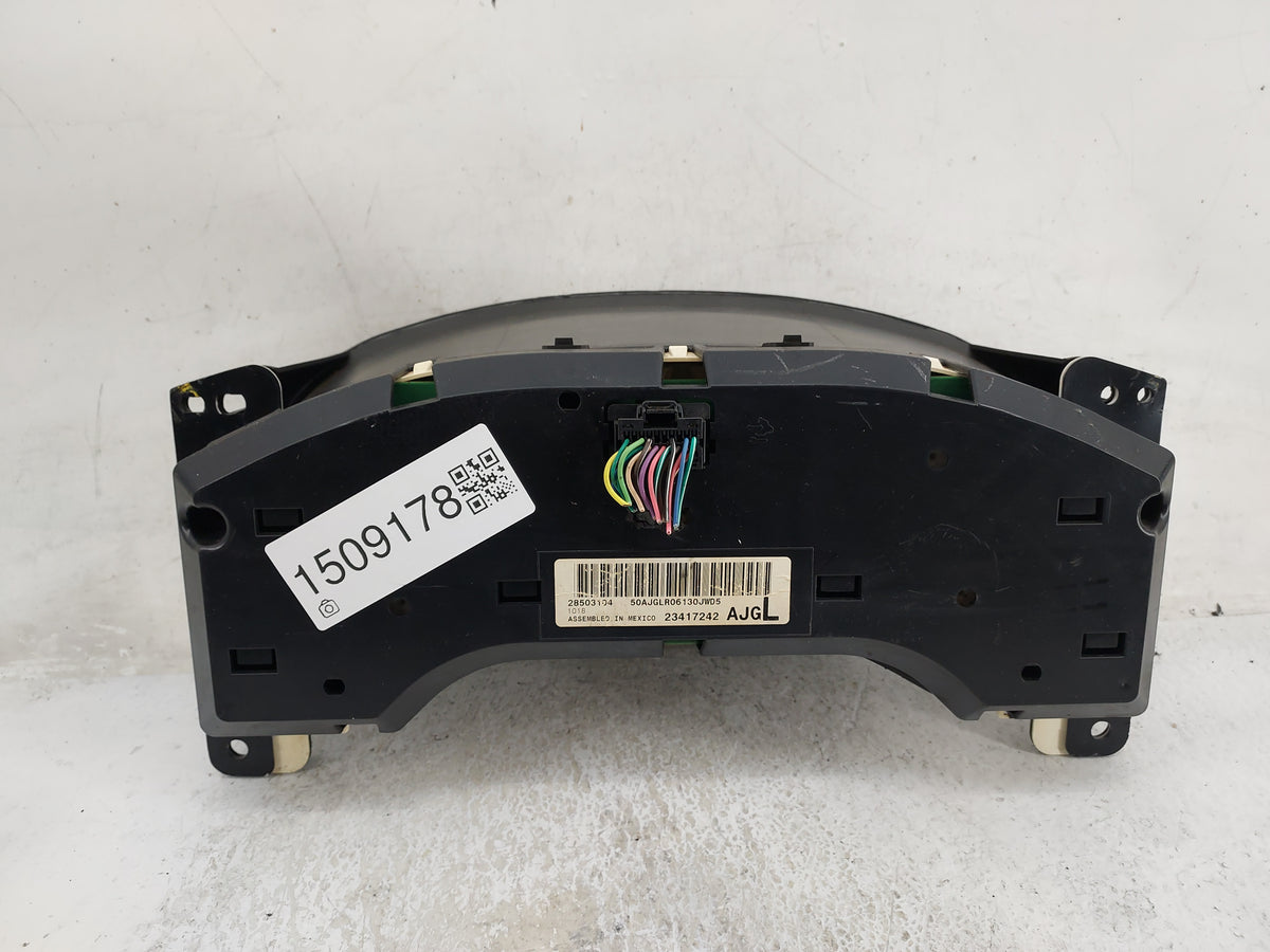 2013-2017 Chevrolet Express 2500 Instrument Cluster Speedometer Gauges P/N:28503104 23417242 Miles: Fits OEM Used Auto Parts