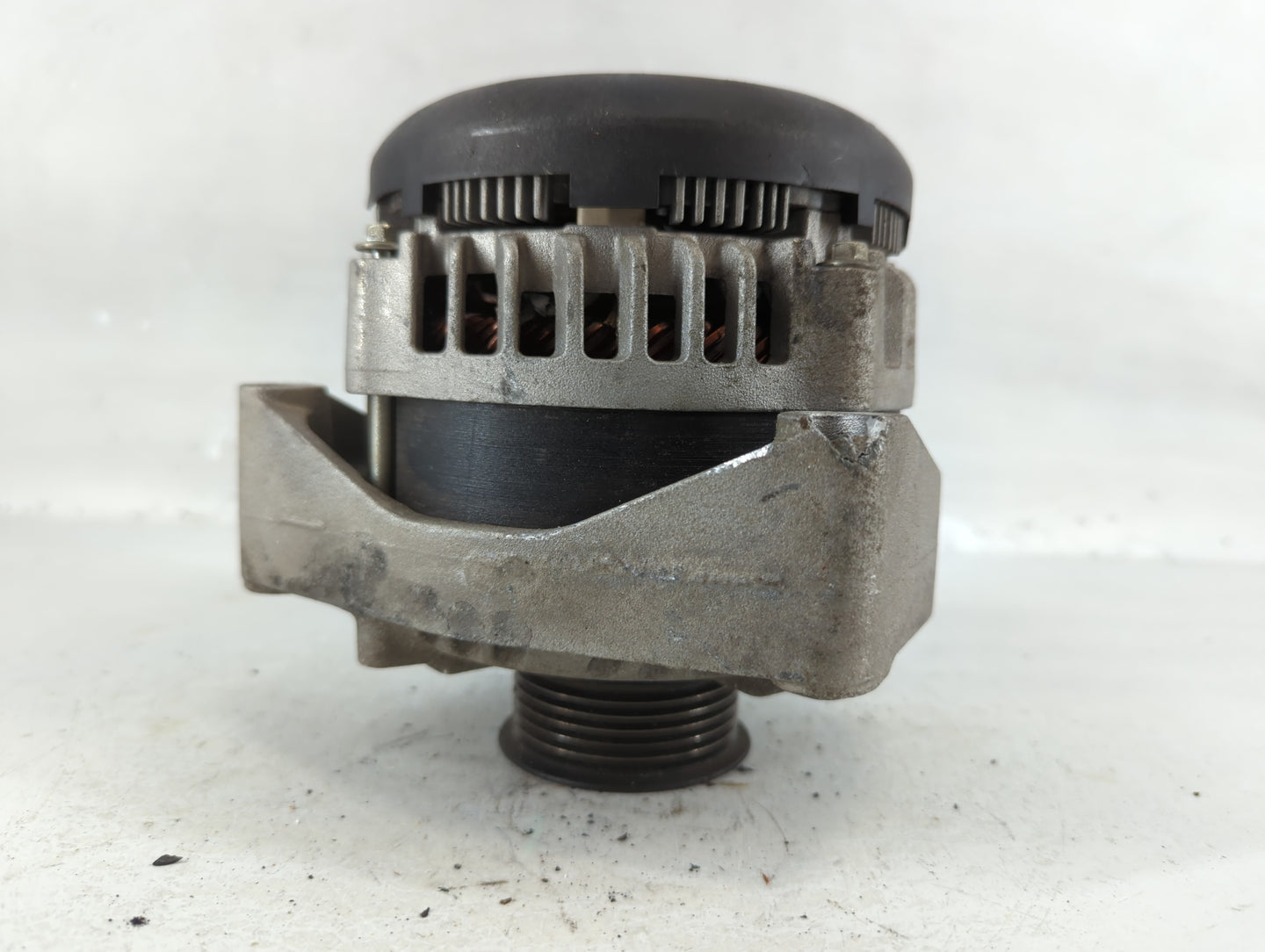2016-2021 Chevrolet Express 2500 Alternator Replacement Generator Charging Assembly Engine OEM P/N:07836 81668 Fits OEM Used