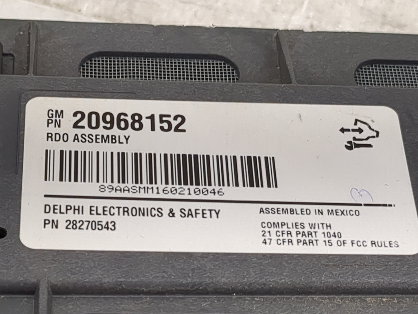 2011-2021 Chevrolet Express 3500 Radio AM FM Cd Player Receiver Replacement P/N:20968152 28270543 Fits OEM Used Auto Parts -