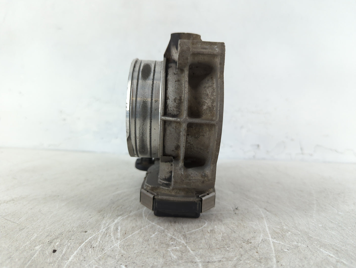 2016 Chevrolet Impala Throttle Body P/N:12632172BA Fits OEM Used Auto Parts - Oemusedautoparts1.com